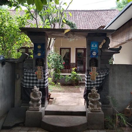 Pondok Aldi Hostel 아메드 외부 사진