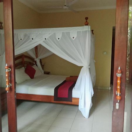Pondok Aldi Hostel 아메드 외부 사진