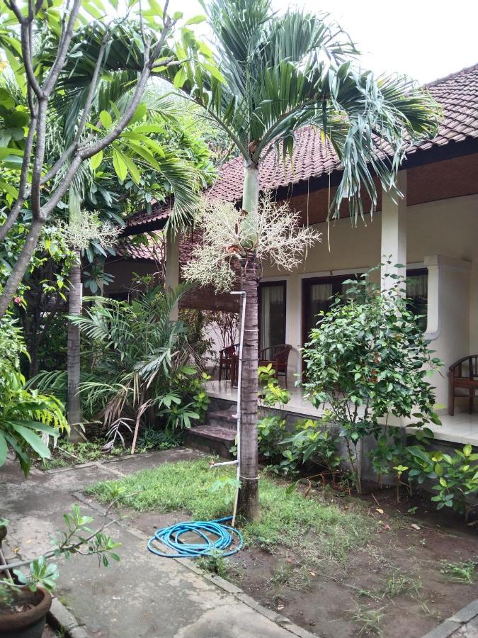 Pondok Aldi Hostel 아메드 외부 사진