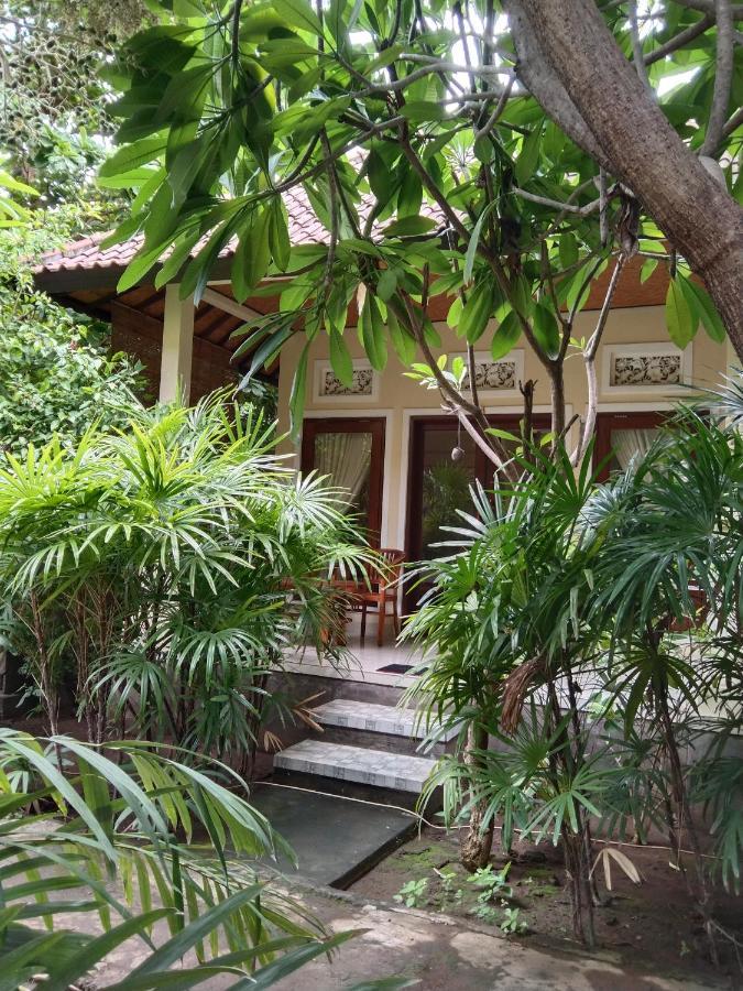Pondok Aldi Hostel 아메드 외부 사진