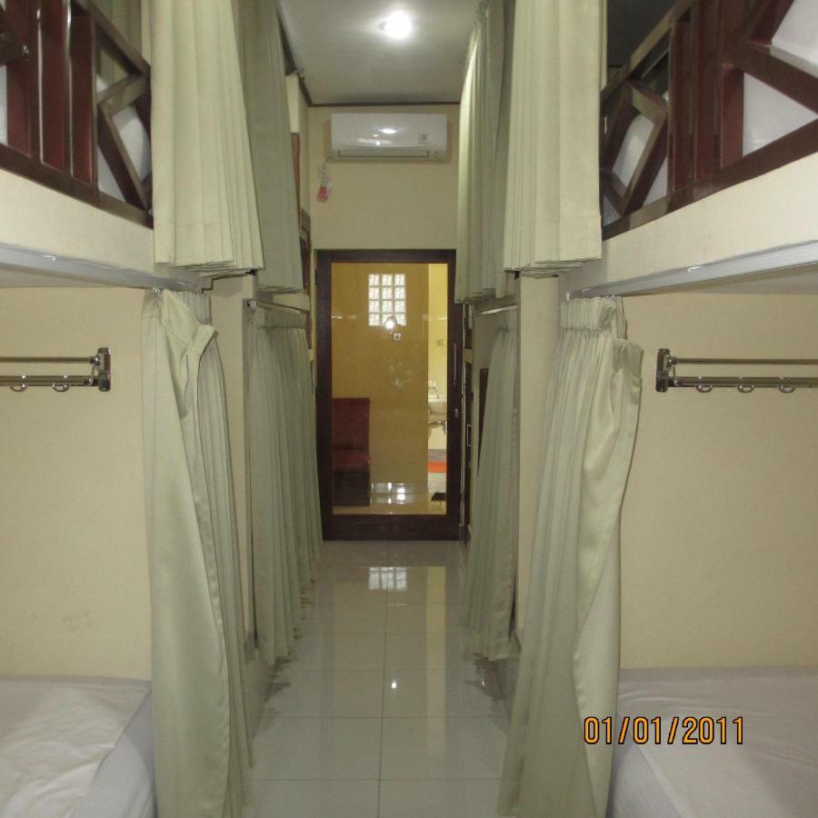 Pondok Aldi Hostel 아메드 외부 사진